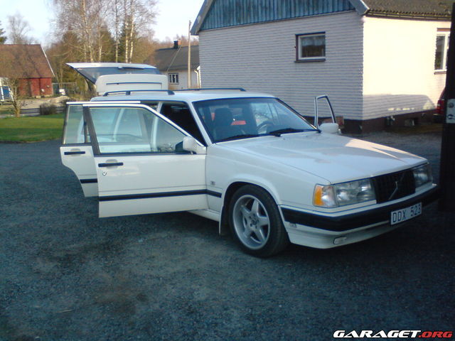 https://www1.garaget.org/gallery/archive/32750/640788_xous33.jpg
