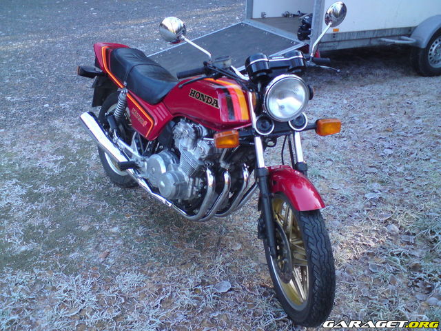 https://www1.garaget.org/gallery/archive/40045/495508_u5w1se.jpg