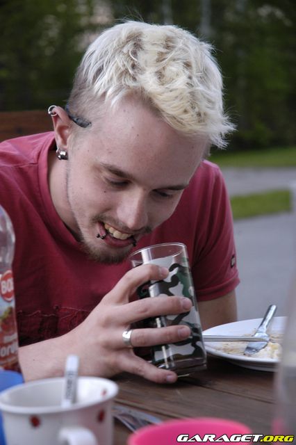 https://www1.garaget.org/gallery/archive/42036/353672_1iaplw.jpg