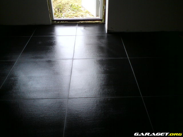 https://www1.garaget.org/gallery/archive/44944/716371_ie8c4x.jpg