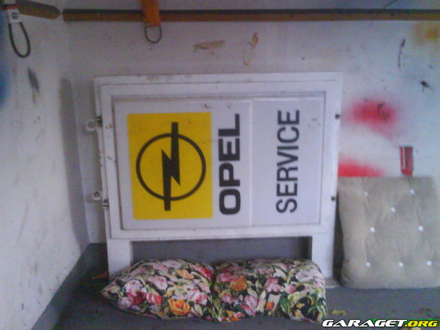 https://www1.garaget.org/gallery/archive/48884/802404_xc8trp.jpg
