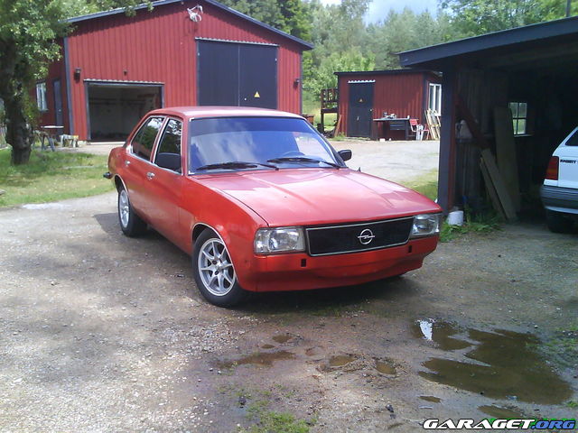 https://www1.garaget.org/gallery/archive/48884/802416_hglmzt.jpg