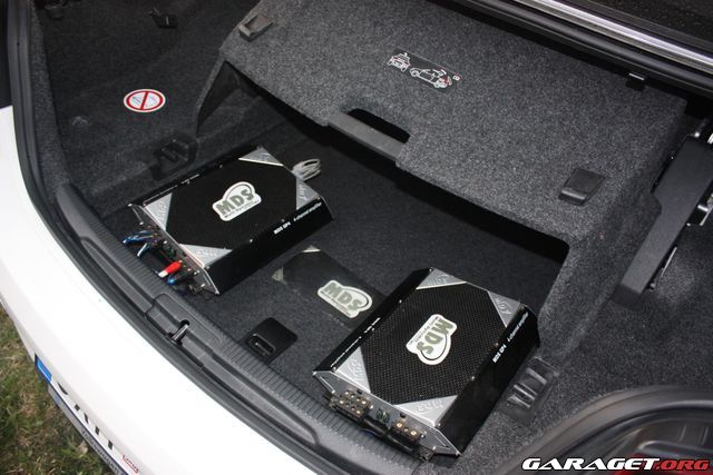 https://www1.garaget.org/gallery/archive/49553/640995_u3t322.jpg