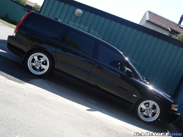 https://www1.garaget.org/gallery/archive/53259/526224_hcubdn.jpg