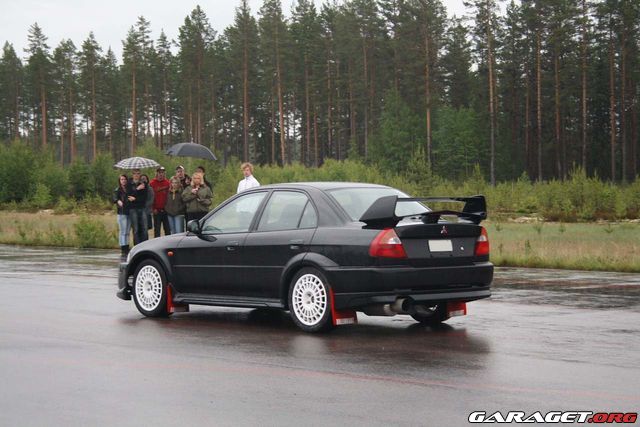 https://www1.garaget.org/gallery/archive/53913/374581_glyapn.jpg