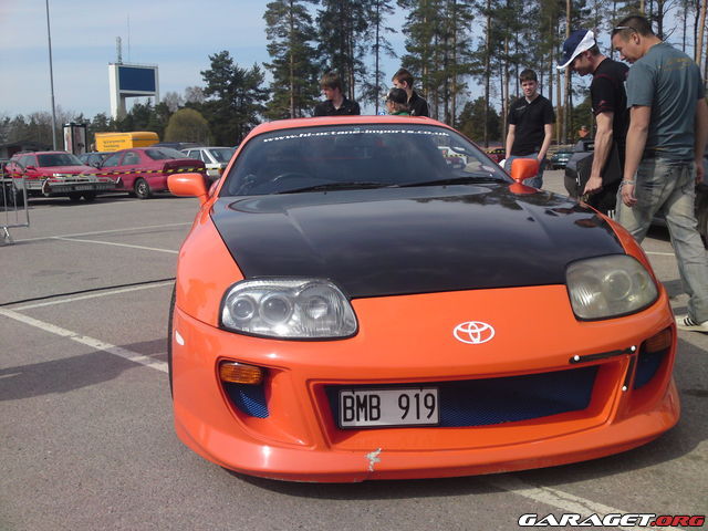https://www1.garaget.org/gallery/archive/56813/637423_04oni6.jpg