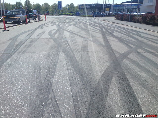 https://www1.garaget.org/gallery/archive/56813/644914_tv47r5.jpg