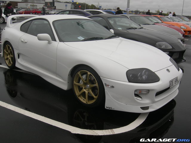 https://www1.garaget.org/gallery/archive/63240/923584_u00umd.jpg