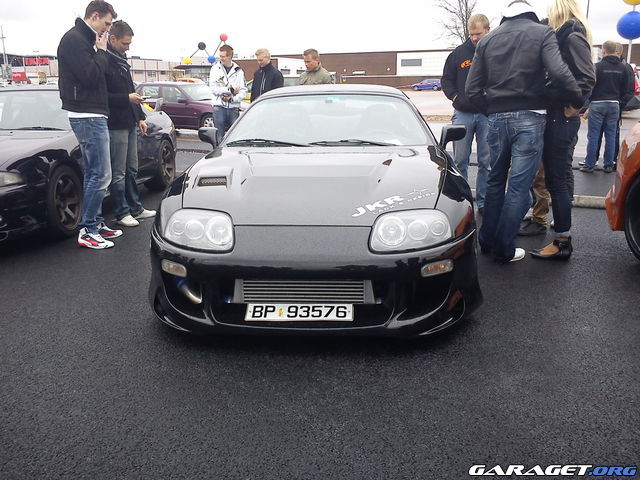 https://www1.garaget.org/gallery/archive/63240/923592_1w5e48.jpg