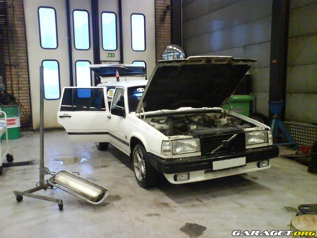 https://www1.garaget.org/gallery/archive/64939/585424_r4slg8.jpg