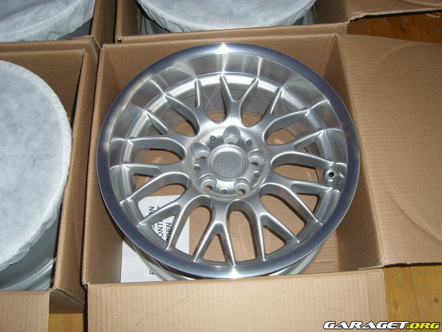 https://www1.garaget.org/gallery/archive/70751/463148_pqj25s.jpg