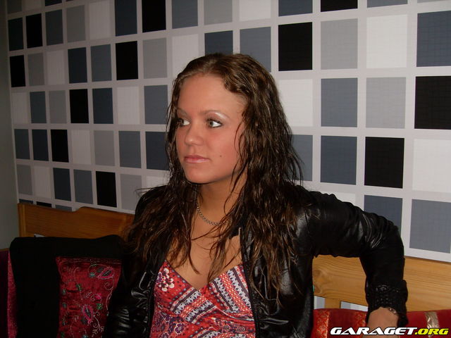 https://www1.garaget.org/gallery/archive/87204/520298_cpvaw5.jpg
