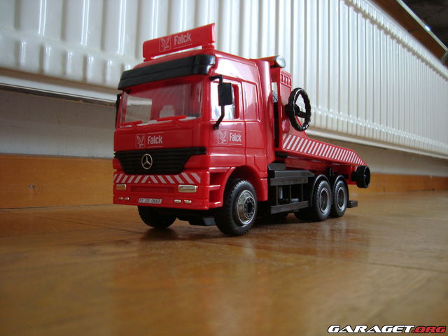 https://www1.garaget.org/gallery/archive/87394/985382_rcfqq5.jpg