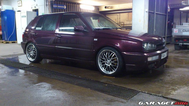 https://www1.garaget.org/gallery/images/100/99271/99271-6ead3878adc160670111720b50dd31f7.jpg