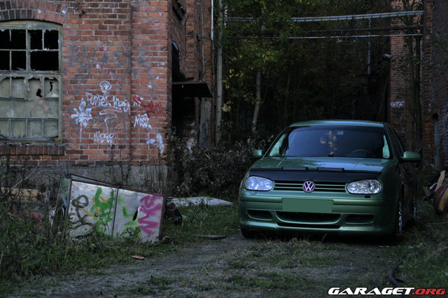 https://www1.garaget.org/gallery/images/107/106532/106532-2e83a40a758992d1d2328777393f1ac4.jpg