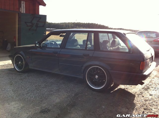 https://www1.garaget.org/gallery/images/118/117505/117505-a90925a481e3834cfed81dd3e8c82e3d.jpg