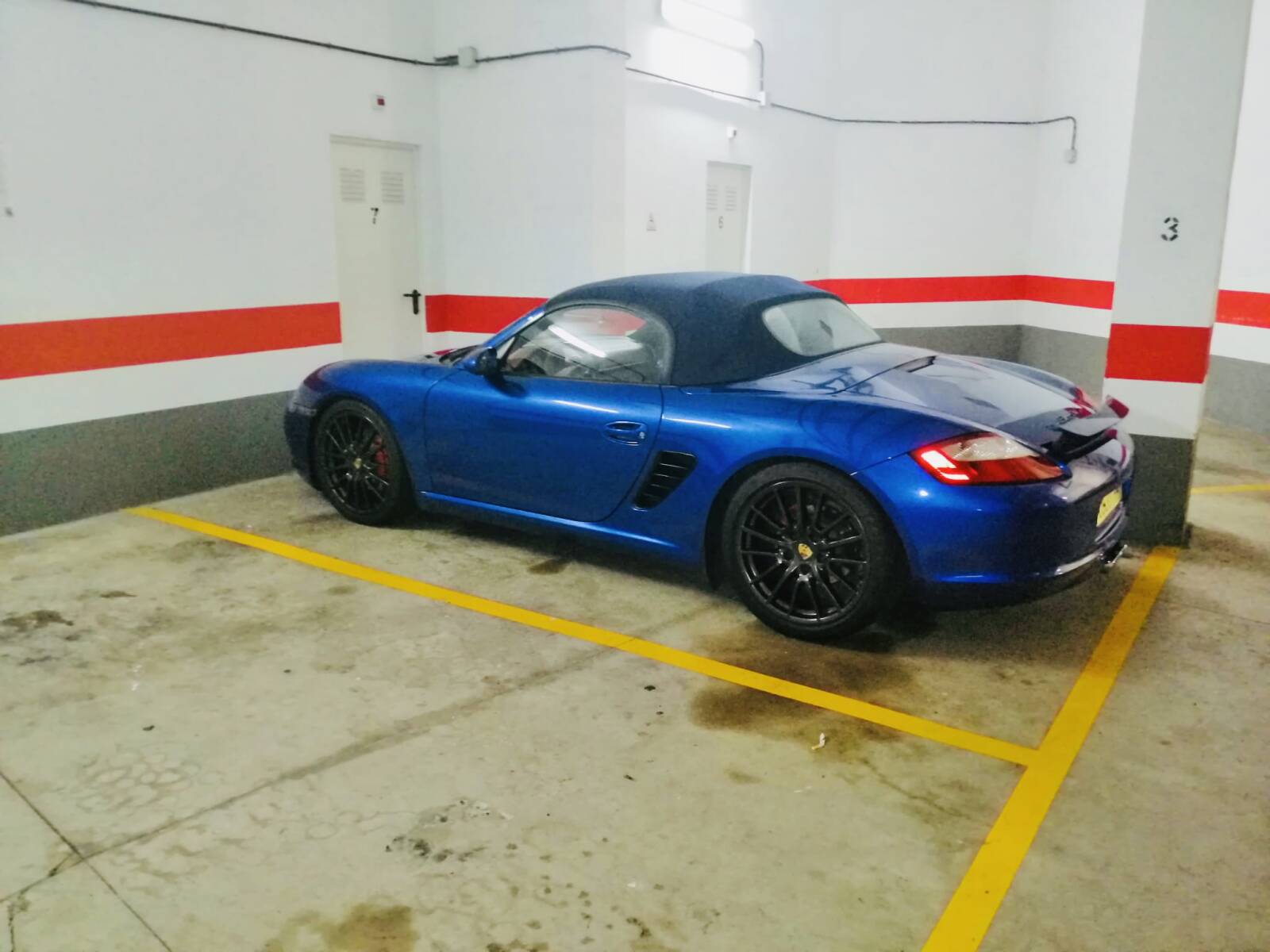 https://www1.garaget.org/gallery/images/133/132274/132274-74e01a1f1f05d58be287ae887a53f463.jpg