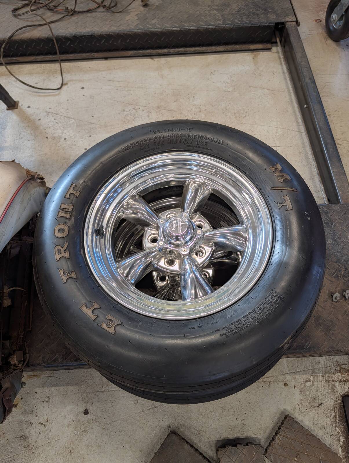 https://www1.garaget.org/gallery/images/149/148361/148361-13d5a0ec57cdccc9f8f93e01f829880e.jpg