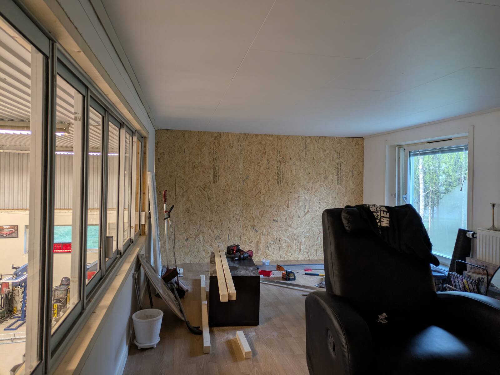 https://www1.garaget.org/gallery/images/149/148361/148361-c63839c3dbfee6c5f8c133883728f888.jpg