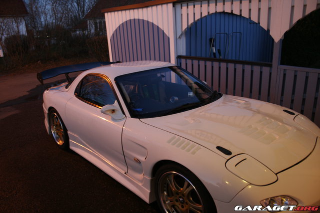 https://www1.garaget.org/gallery/images/155/154371/154371-caa3bf46087f38b5eb8cc7b90bd322ab.jpg