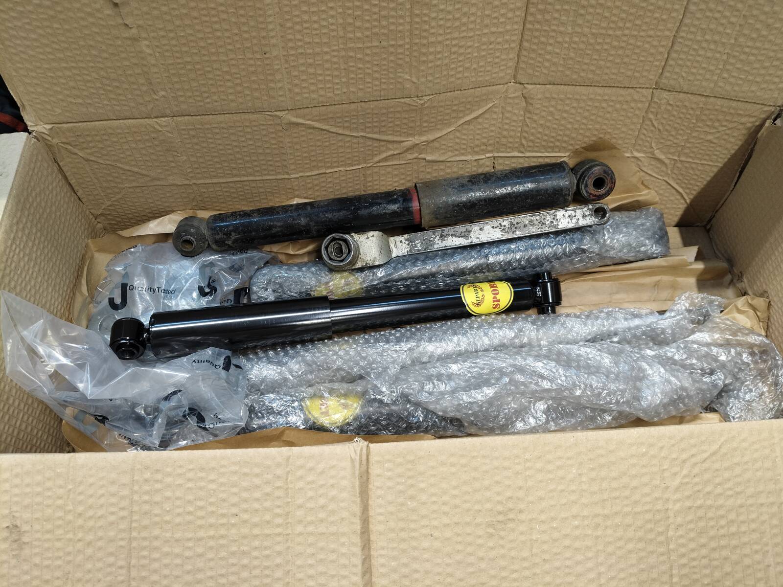 https://www1.garaget.org/gallery/images/161/160471/160471-6b020e24fa25f656448d1bb262b53330.jpg