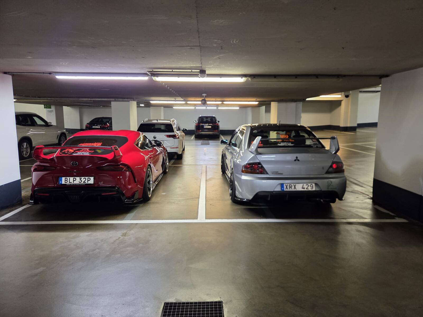 https://www1.garaget.org/gallery/images/181/180137/180137-c14492082c85c7fede1c28c4feca91fc.jpg