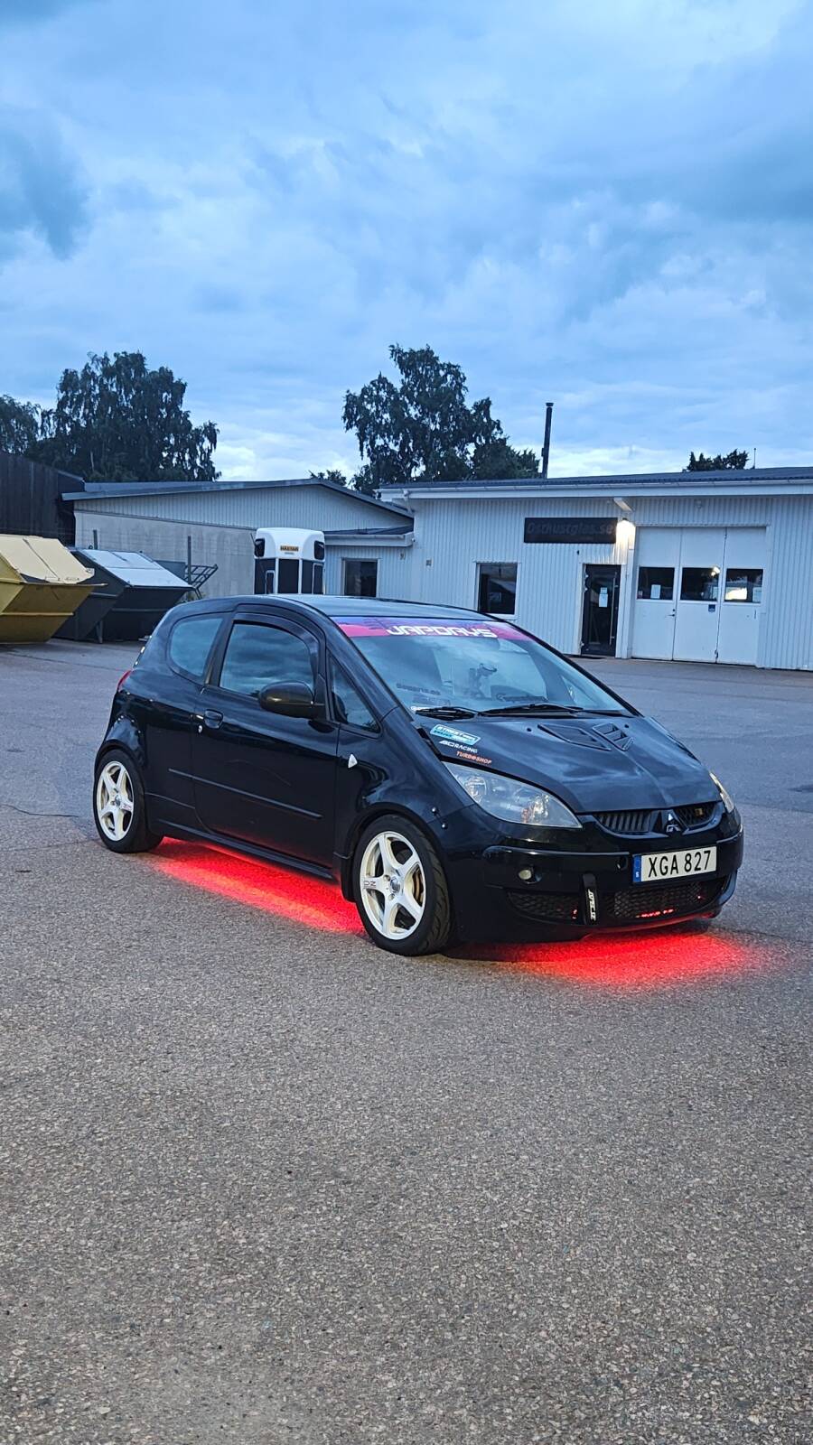 https://www1.garaget.org/gallery/images/184/183756/183756-ab95d644957f667f46dd0061daa52df2.jpg