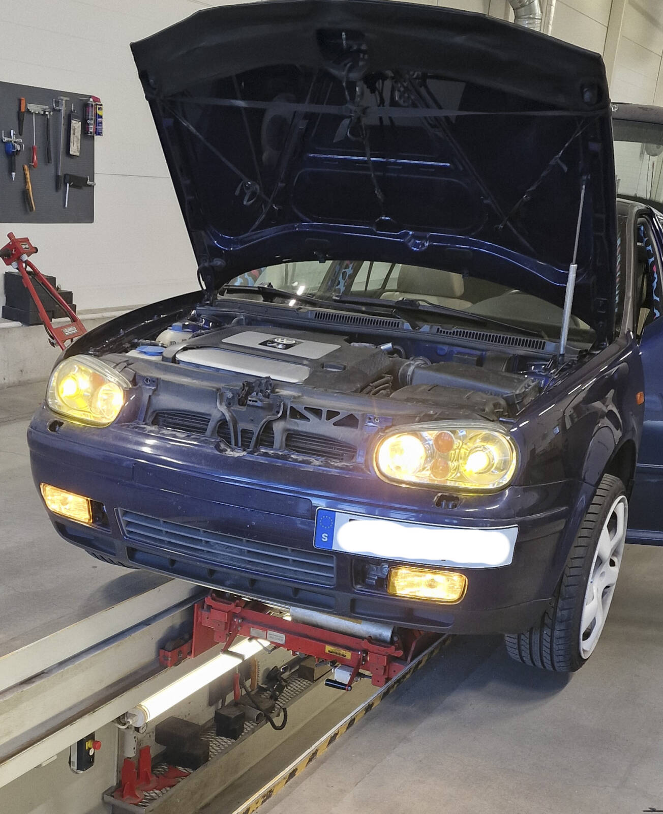 https://www1.garaget.org/gallery/images/200/199082/199082-5be99df5a0f74da6ee8873ec13f5b6ee.jpg