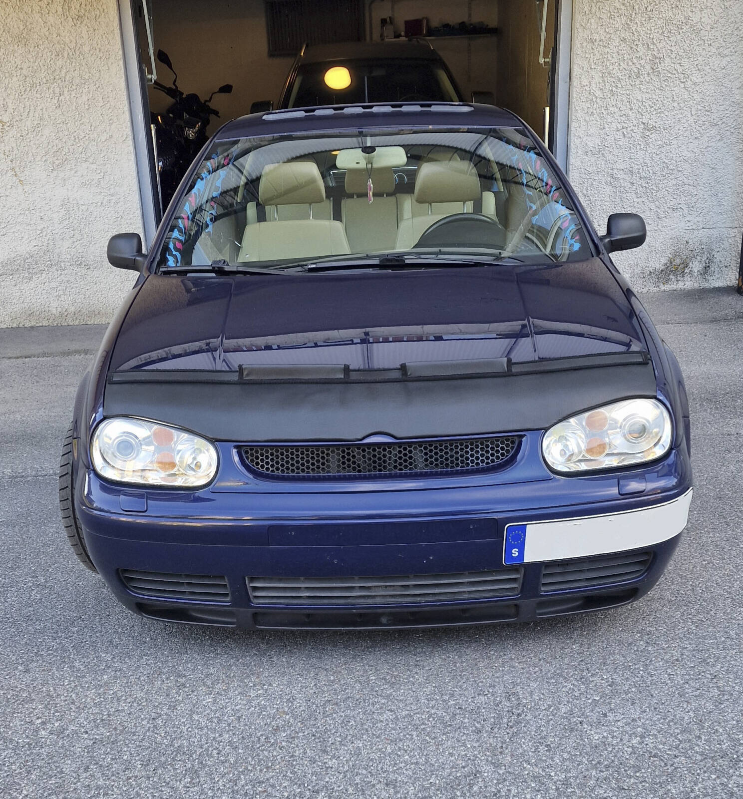 https://www1.garaget.org/gallery/images/200/199082/199082-c1f1c198d626b597c960b468d1e95f67.jpg
