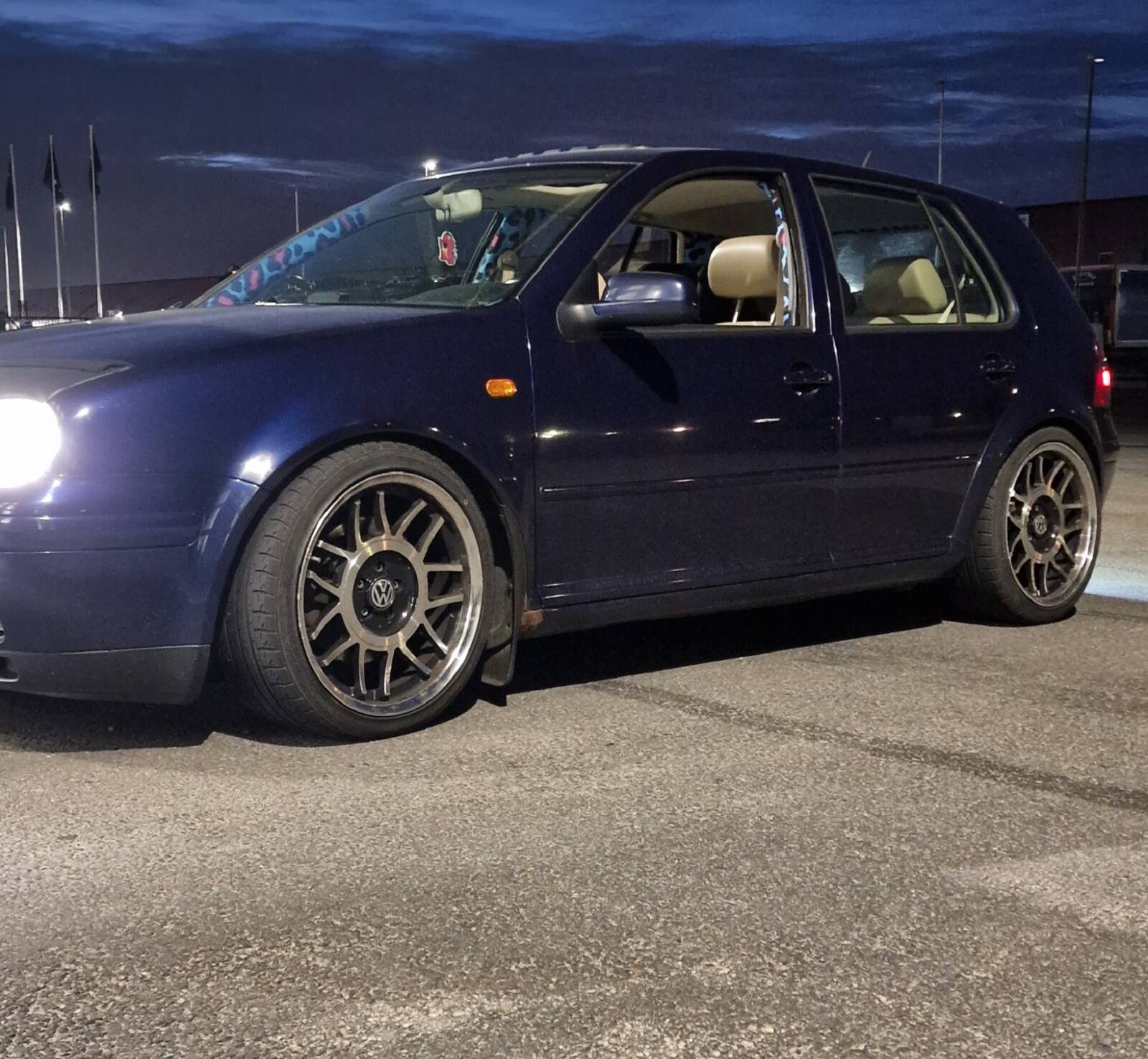 https://www1.garaget.org/gallery/images/200/199082/199082-c38990f268ae00e6f205063ba76c1ecb.jpg