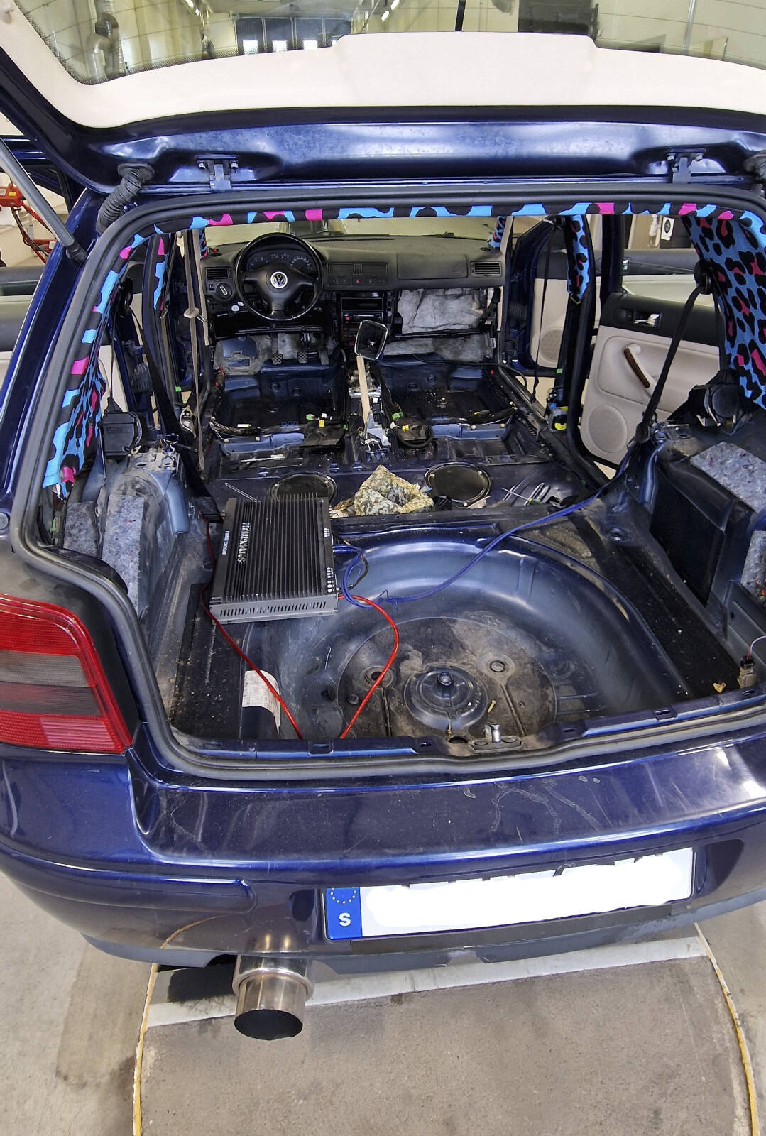 https://www1.garaget.org/gallery/images/200/199082/199082-e6611036bf86ed51912c94c2566b87ff.jpg