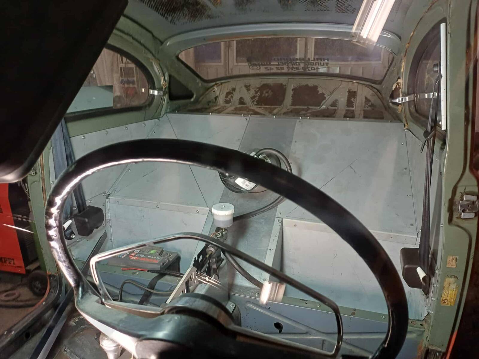 https://www1.garaget.org/gallery/images/204/203384/203384-262b7c80776b20f8c951660007bd8877.jpg