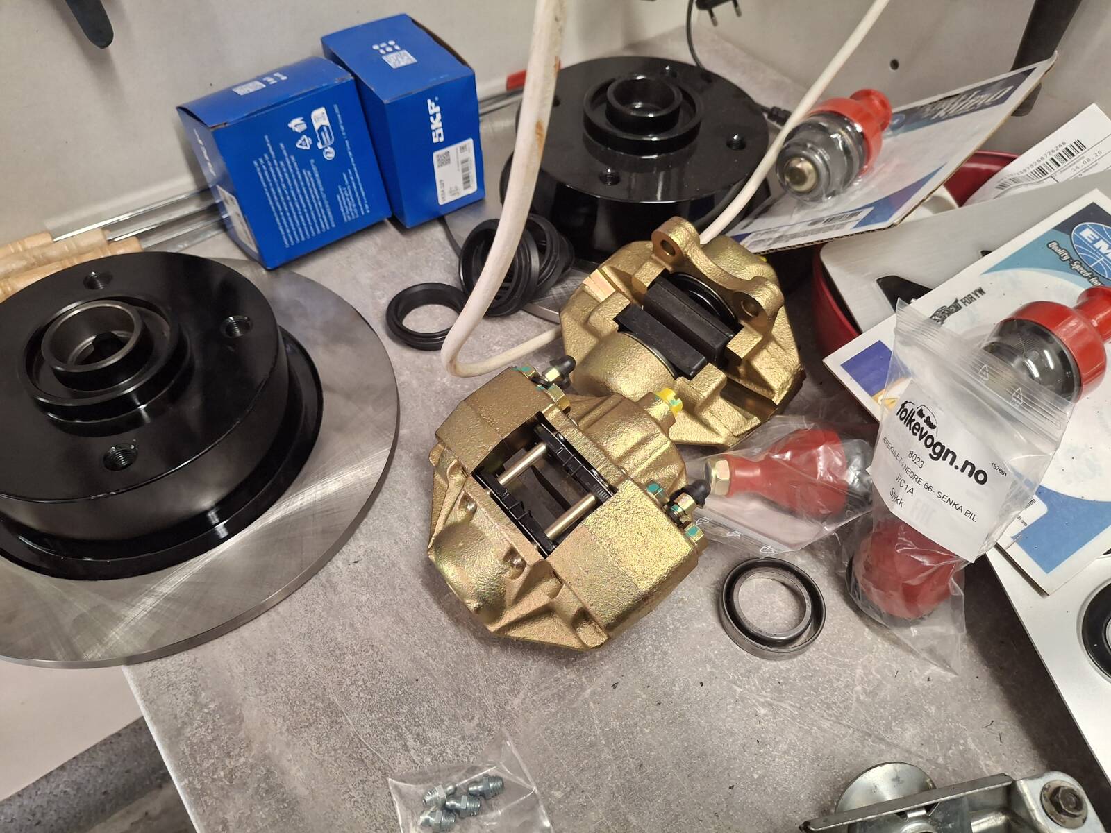 https://www1.garaget.org/gallery/images/205/204376/204376-243cd340aad36d3d4b3eb55b9a099d02.jpg