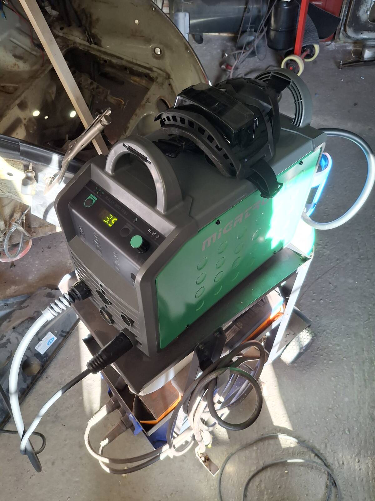 https://www1.garaget.org/gallery/images/205/204376/204376-d03446645306f774d3675f4098fe5e12.jpg