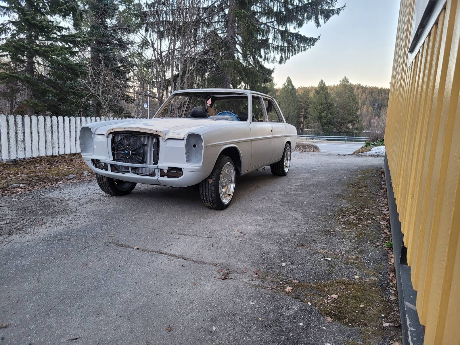 https://www1.garaget.org/gallery/images/213/212537/212537-9970bb6b4fbf9b860881c1f804f4960b.jpg