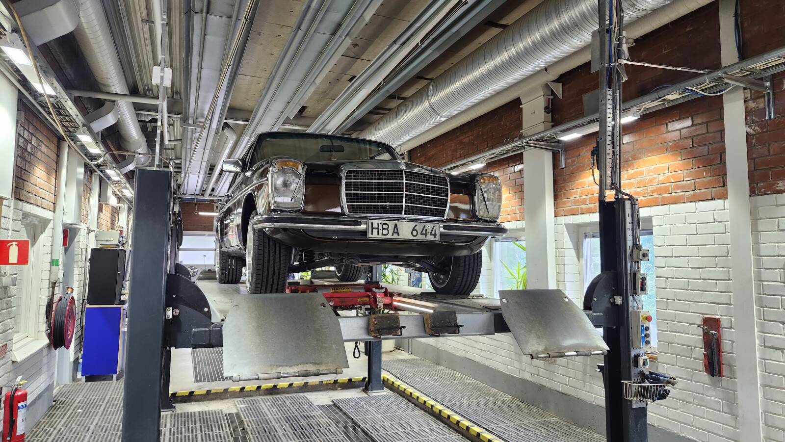 https://www1.garaget.org/gallery/images/213/212537/212537-ded633c26ced1cc397a8ca713e735cee.jpg