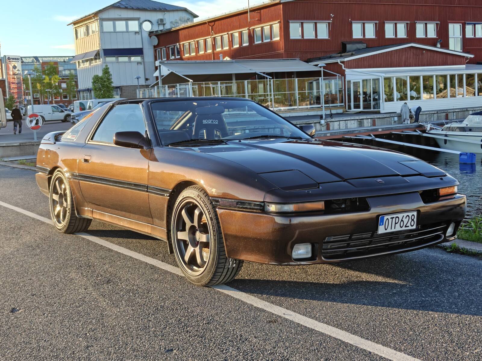https://www1.garaget.org/gallery/images/214/213660/213660-9a2fdb05647c1d88a249e7c68e105b12.jpg