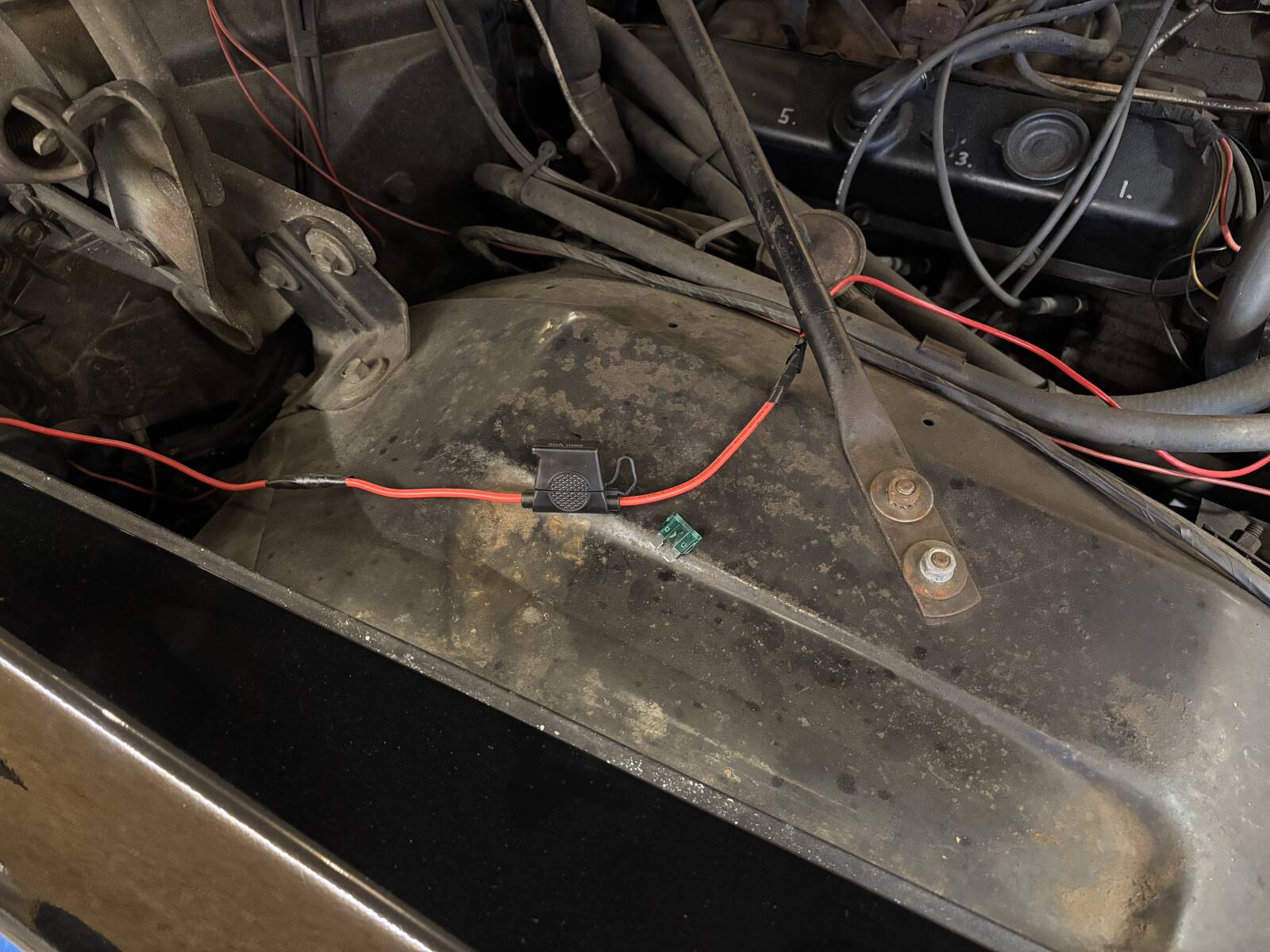https://www1.garaget.org/gallery/images/215/214921/214921-068c9a7eb1c229a8bdf05e944c5c536c.jpg