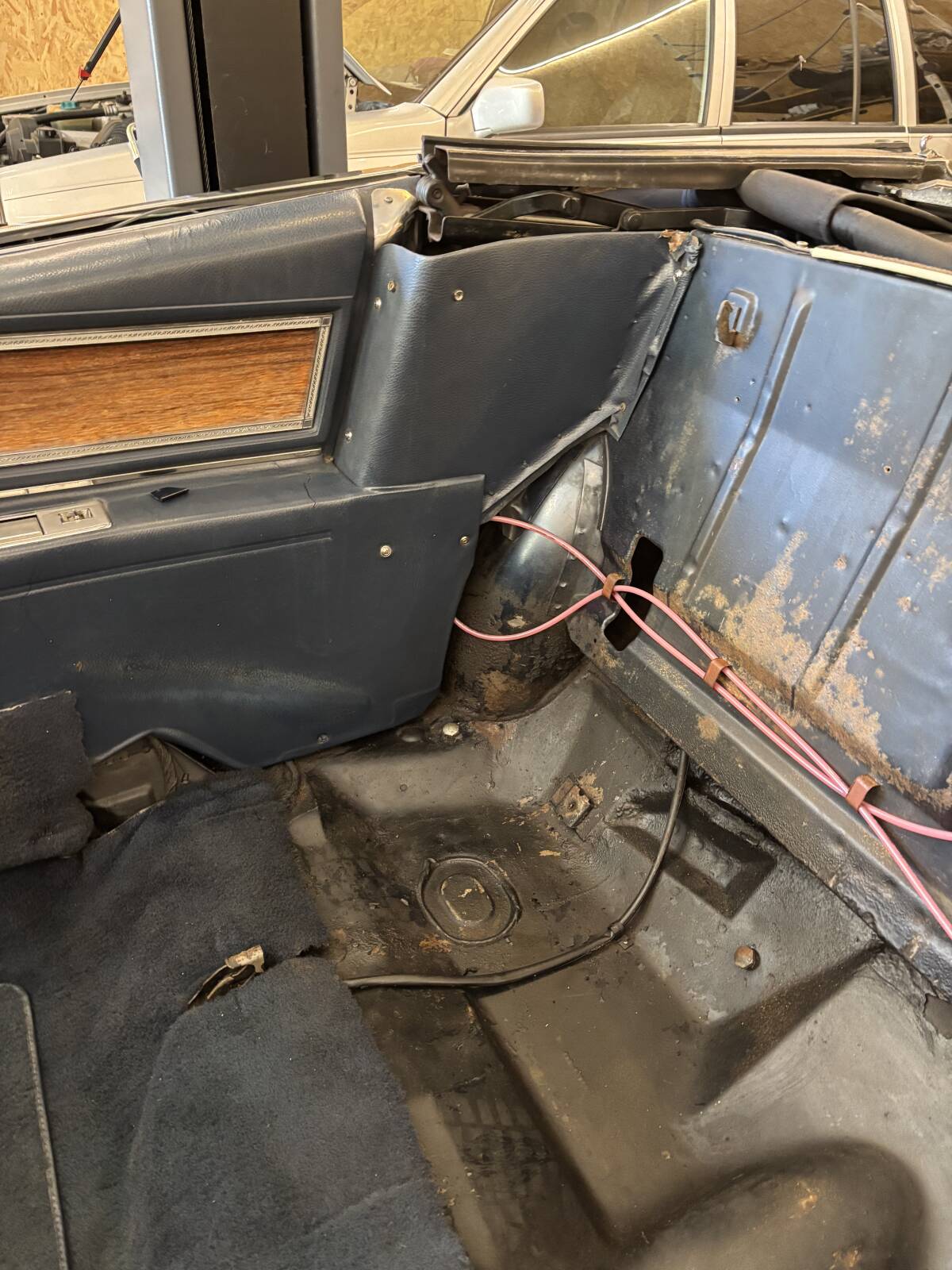 https://www1.garaget.org/gallery/images/215/214921/214921-238fec4cf74198f689c9edd8374c372e.jpg