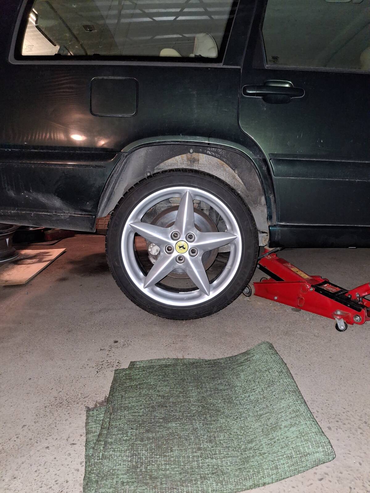https://www1.garaget.org/gallery/images/219/218143/218143-3ff9b4b55a96446359aa91915258c0c6.jpg
