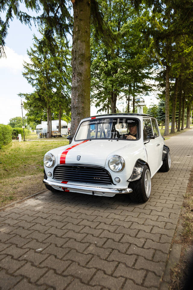 https://www1.garaget.org/gallery/images/219/218366/218366-6cbfe6ecbcd7ce9cafca52c80f432a5e.jpg