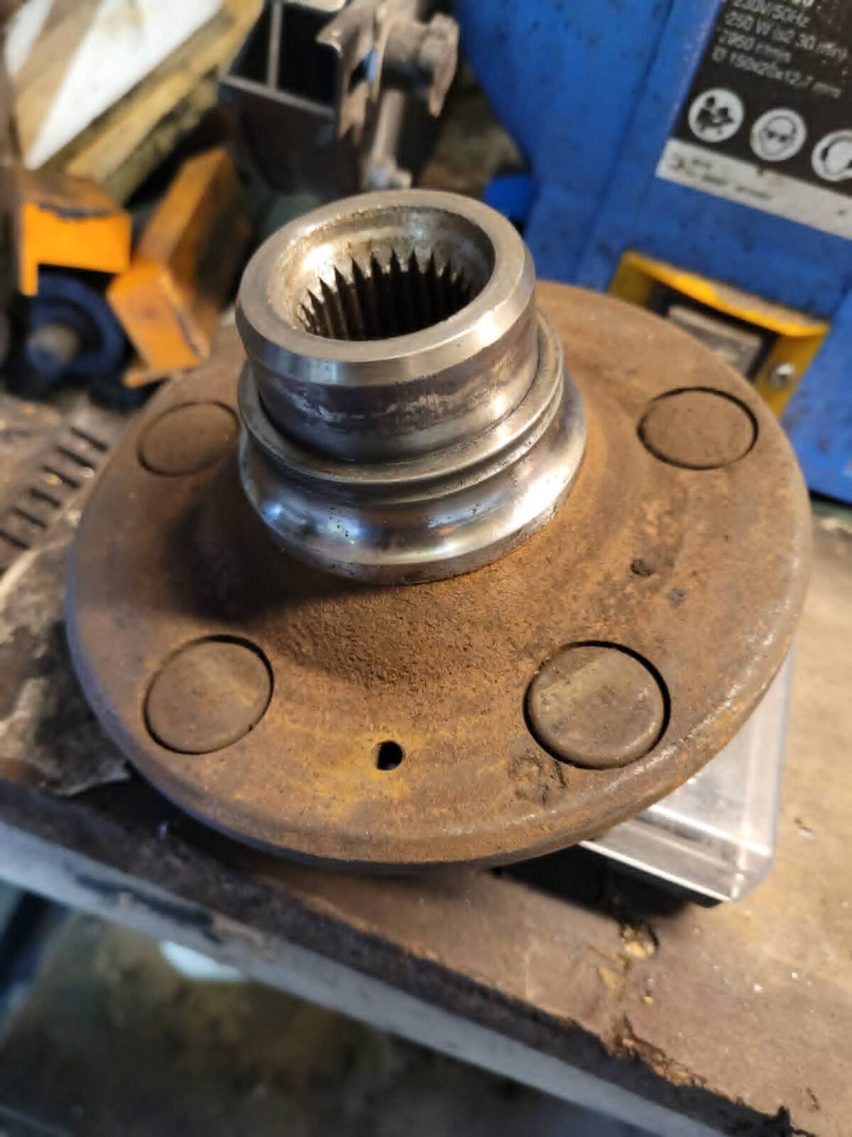 https://www1.garaget.org/gallery/images/233/232668/232668-7bedf703ec72ab3bb110d7a904abba80.jpg