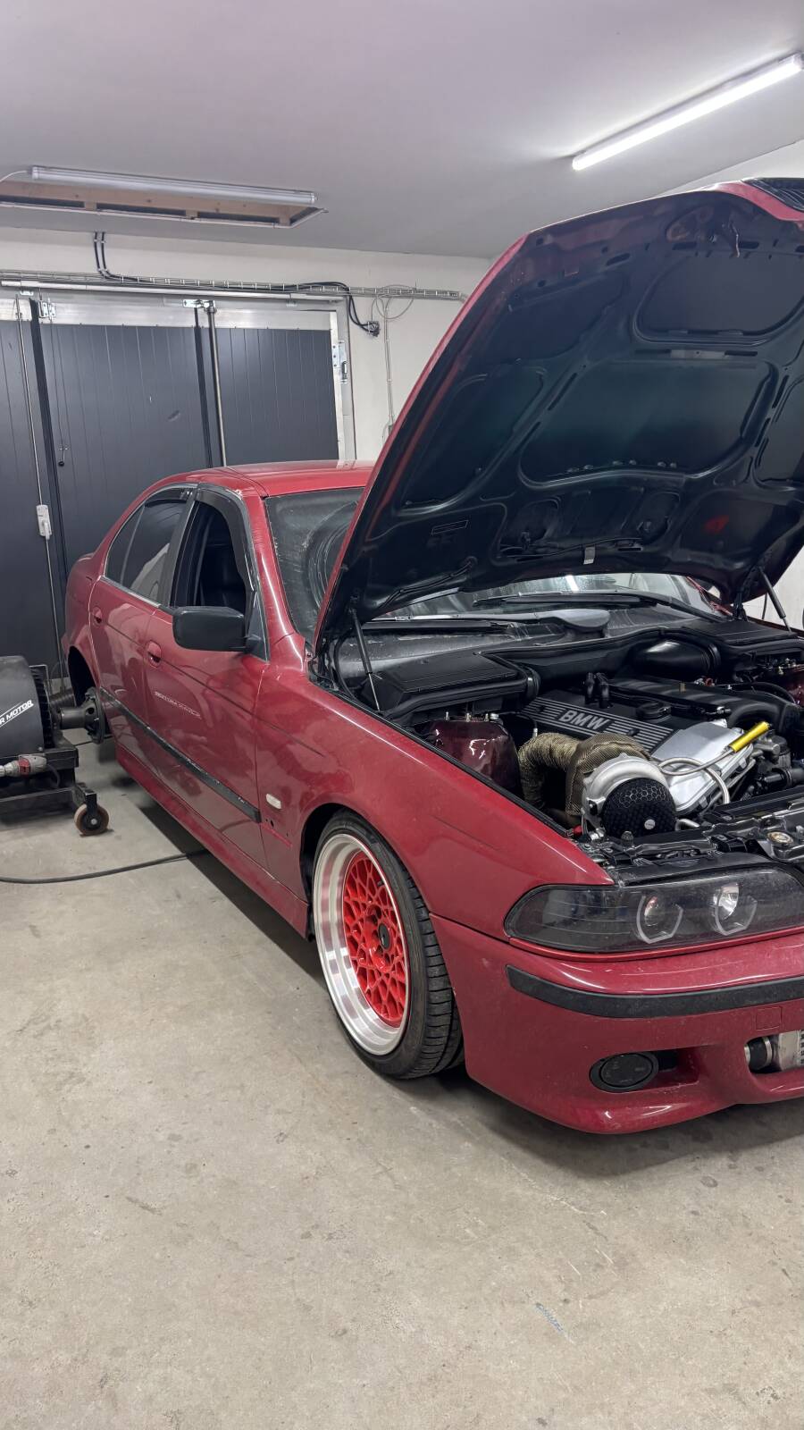 https://www1.garaget.org/gallery/images/234/233697/233697-baee9de76289bfc2dcabfe9df246dda3.jpg