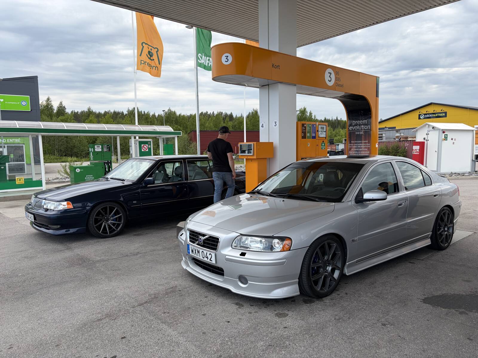 https://www1.garaget.org/gallery/images/244/243180/243180-24e64602c4774452d619a1886eb41374.jpg