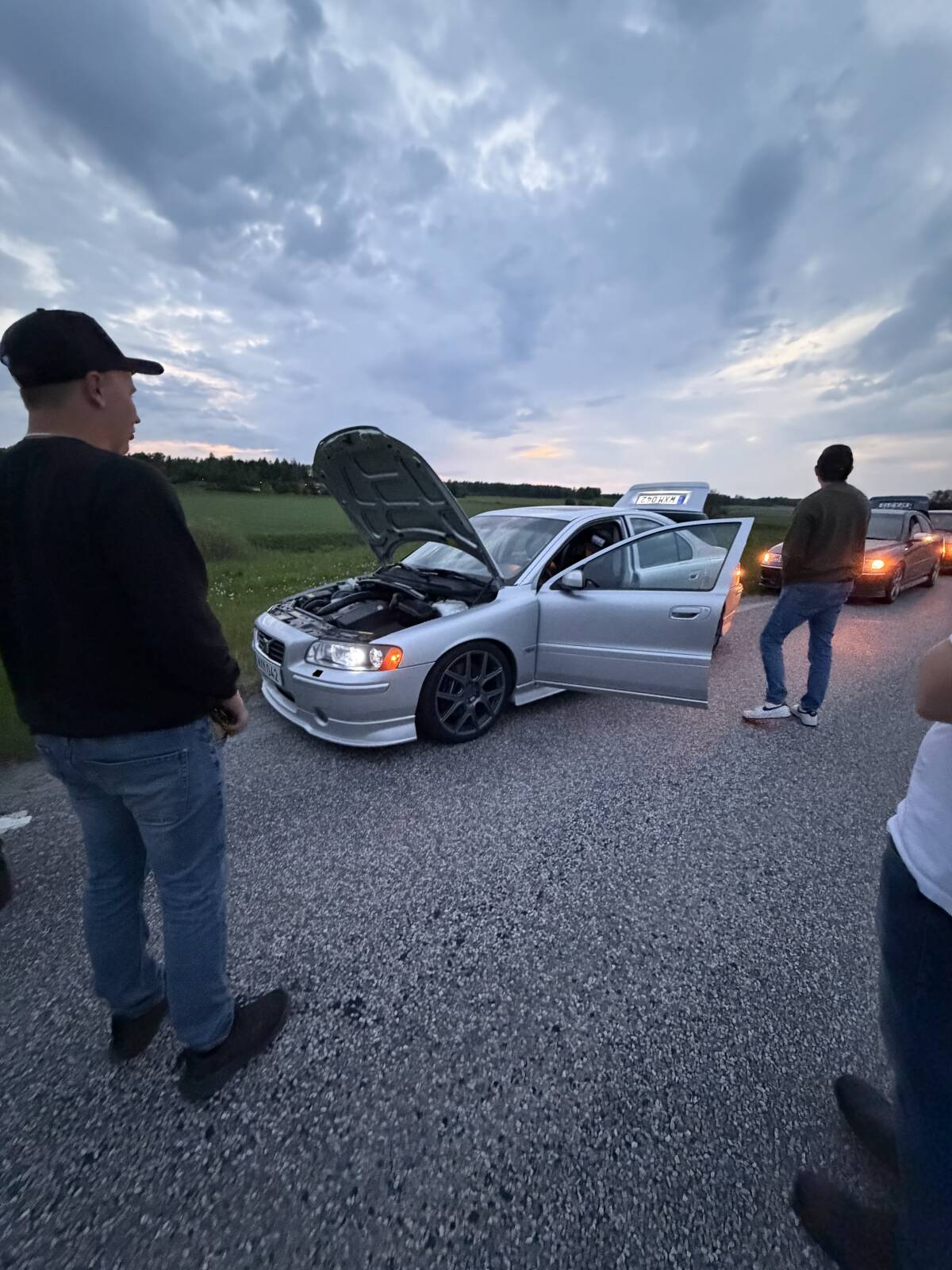 https://www1.garaget.org/gallery/images/244/243180/243180-bbf6b1e9fbe5f05949078a4b318148ec.jpg