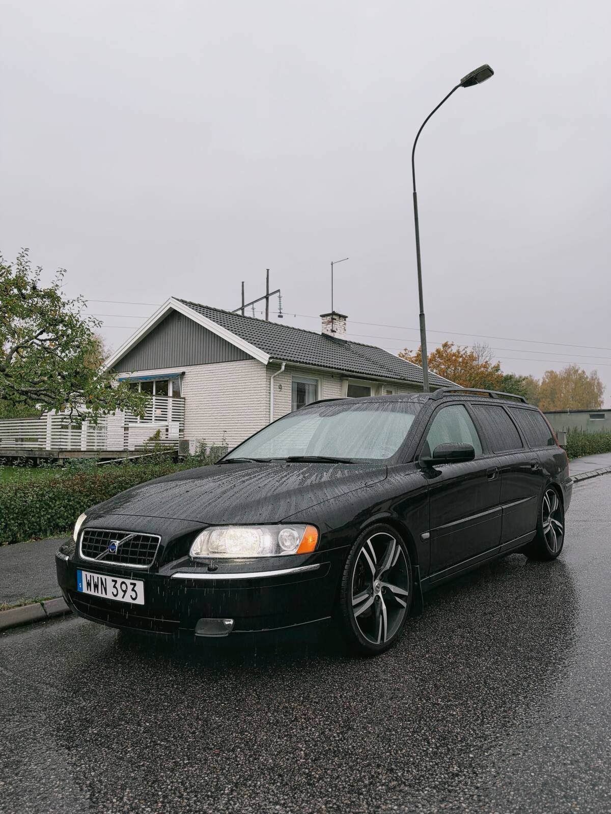 https://www1.garaget.org/gallery/images/244/243180/243180-e1774e60c9a52ae37e728b39a00231f9.jpg