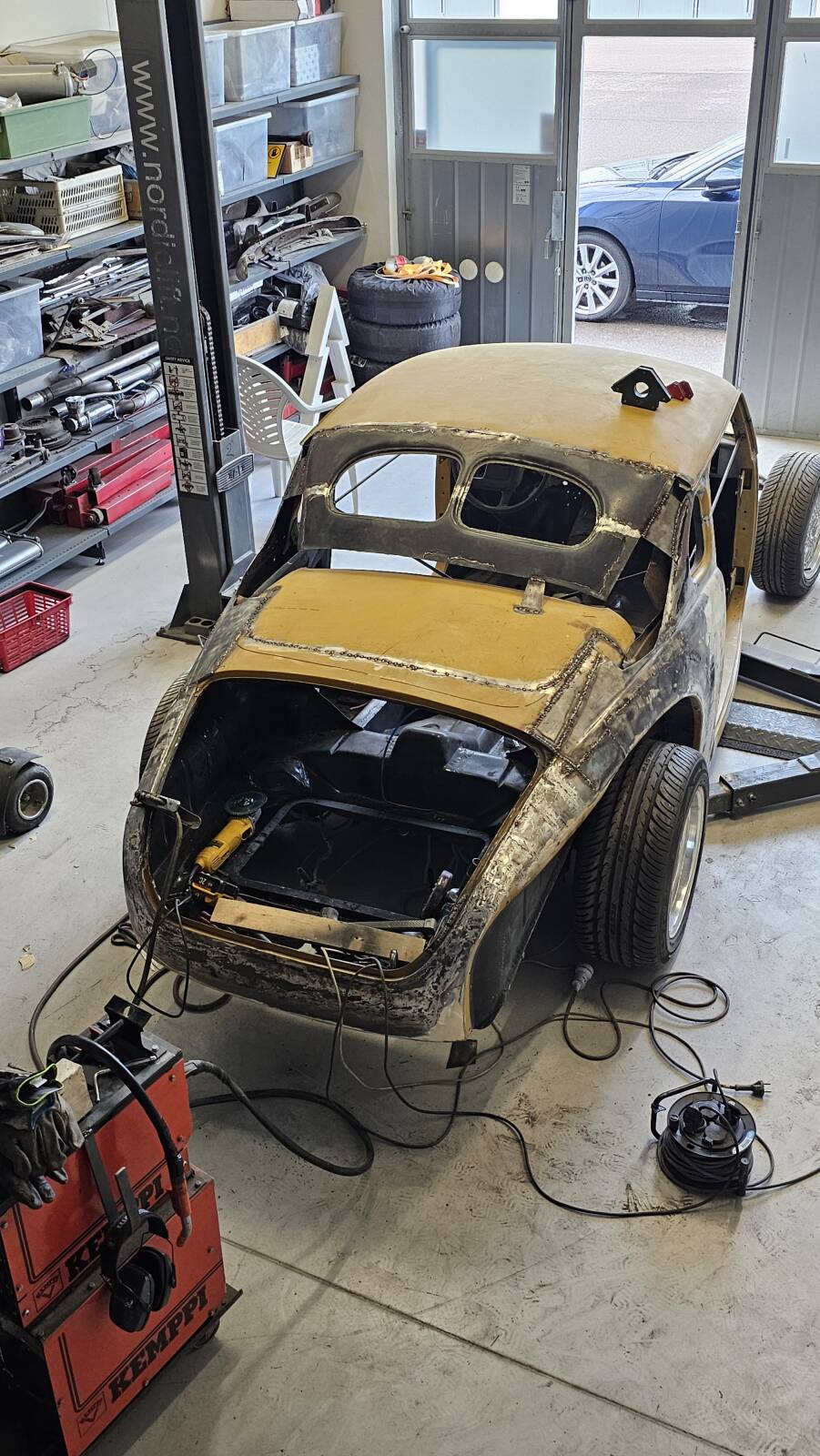 https://www1.garaget.org/gallery/images/251/250641/250641-40aa573334b35122130d7d26a794cc3f.jpg
