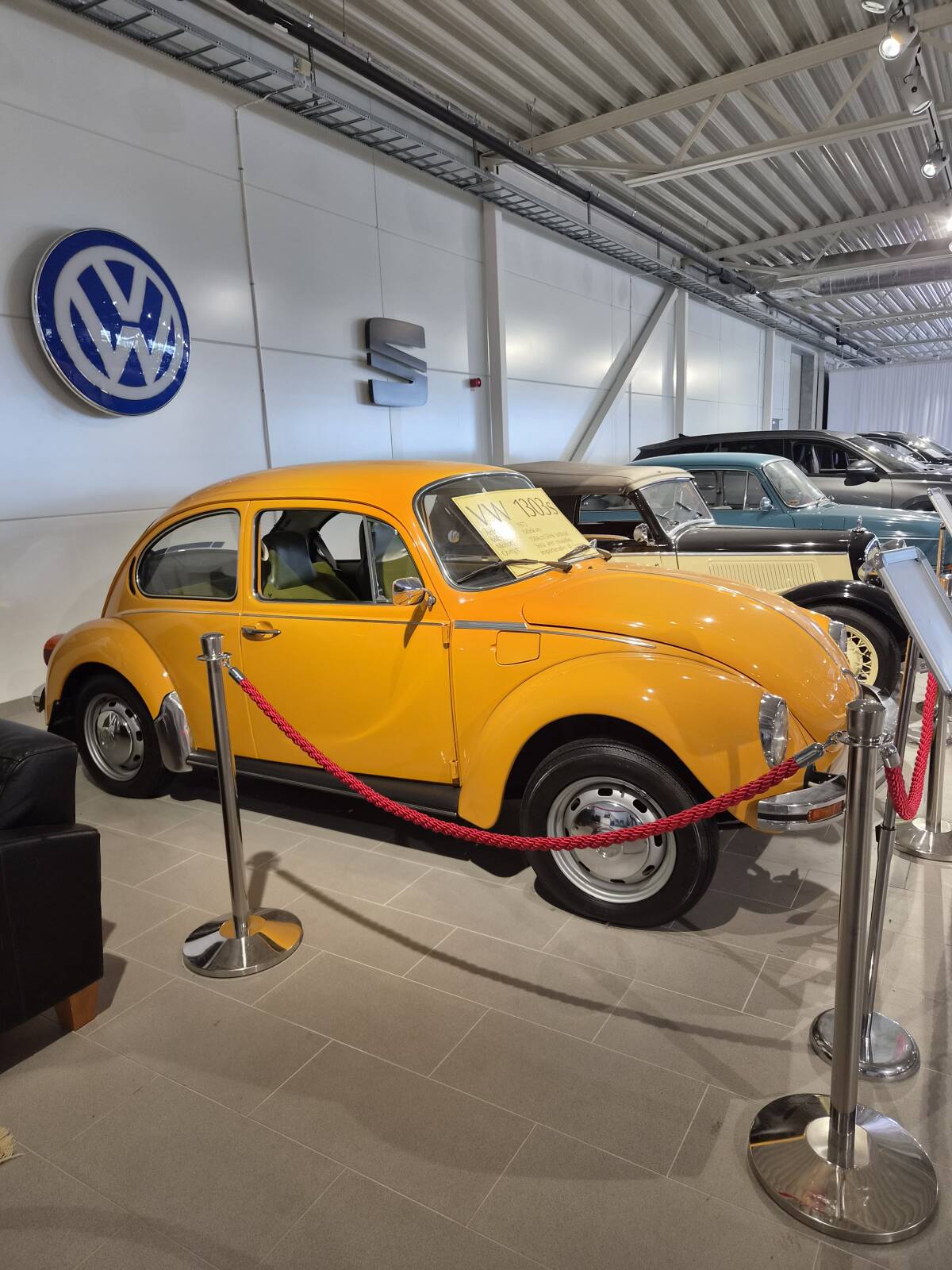 https://www1.garaget.org/gallery/images/252/251518/251518-72f2d8a9c2bd90768c57889f1e0e7c98.jpg