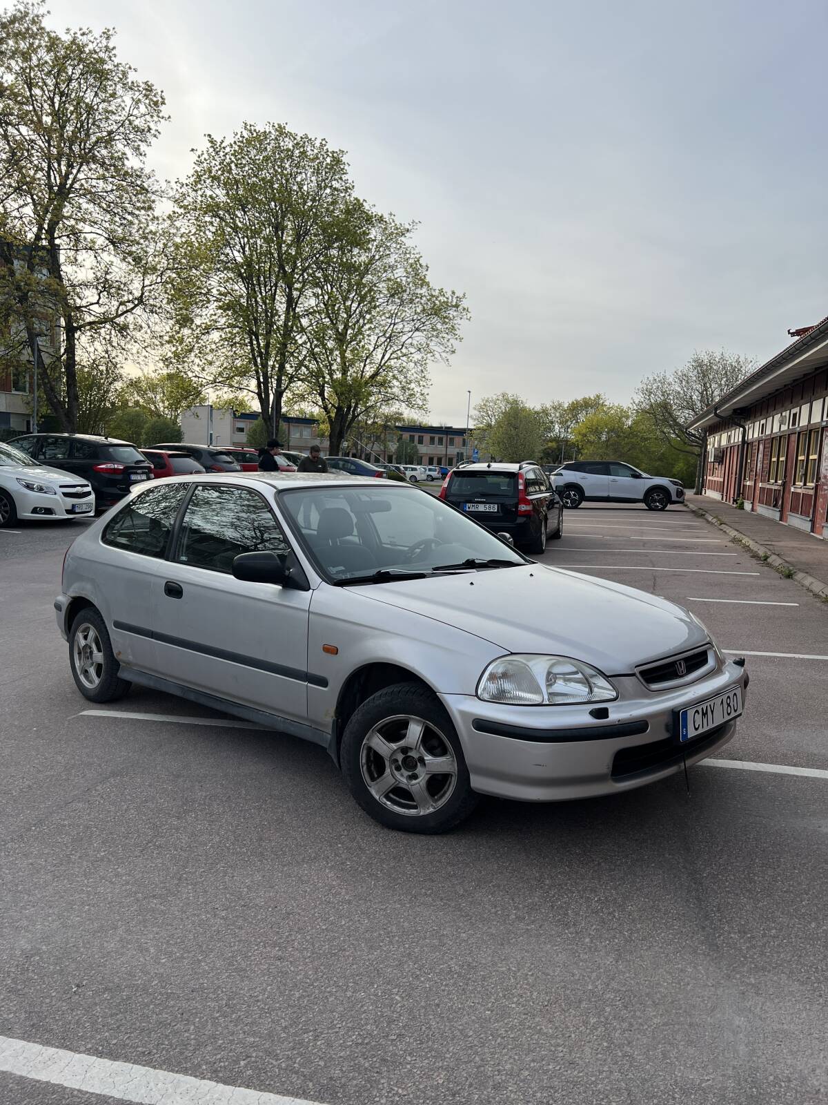 https://www1.garaget.org/gallery/images/254/253583/253583-9965303fe969b54d71293ea4f99b5fac.jpg