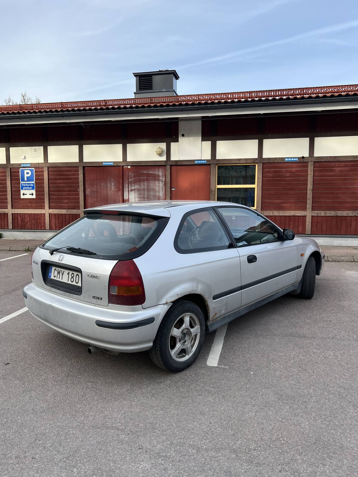 https://www1.garaget.org/gallery/images/254/253583/253583-a445fcf58ff7eaf218918bc9c7b61923.jpg